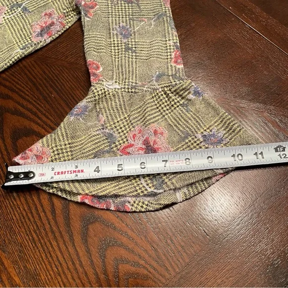 NWOT Ces Femme Yellow Plaid Floral Top | Size Large - Picture 11 of 13